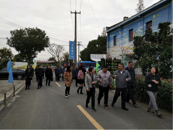 青浦應(yīng)急局、青浦聯(lián)通和磊諾公司“共建美麗鄉(xiāng)村、打造和諧家園”聯(lián)建活動(dòng)舉辦(圖2)